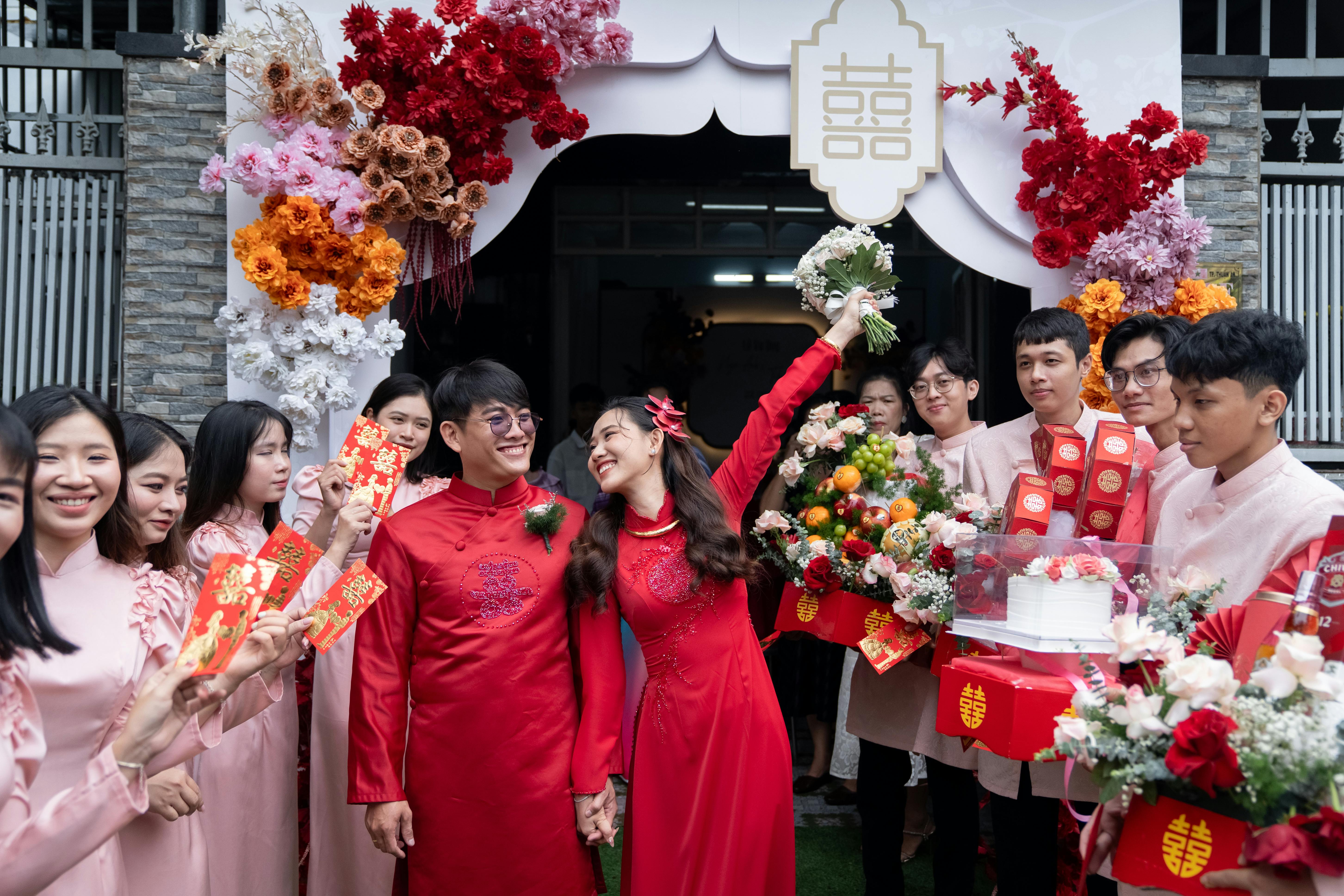 is-100-enough-for-a-wedding-gift-from-a-couple