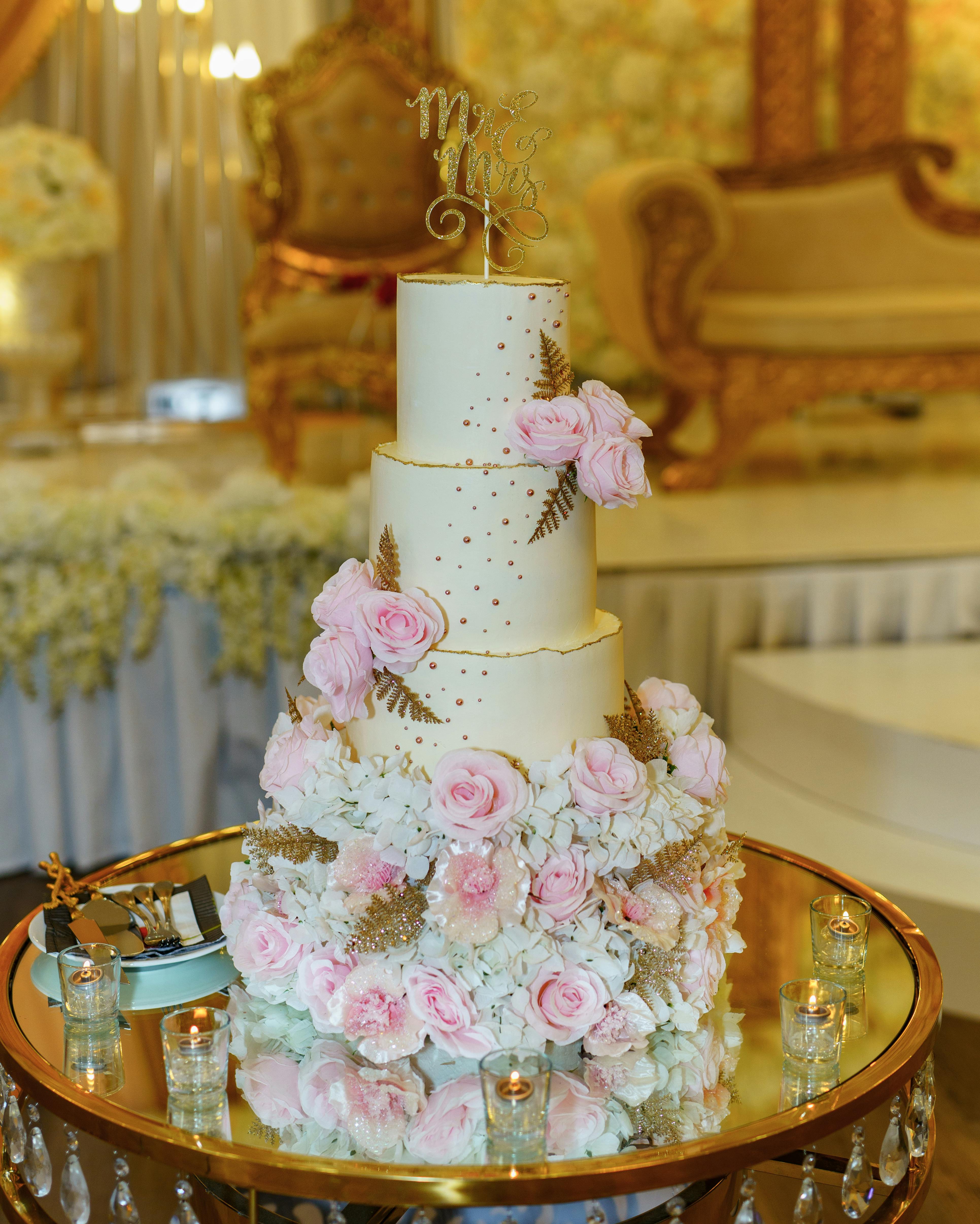 how-much-does-a-3-tier-wedding-cake-cost