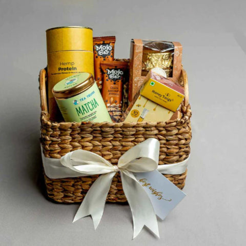 How Much Should You Give for a Wedding Gift Today?