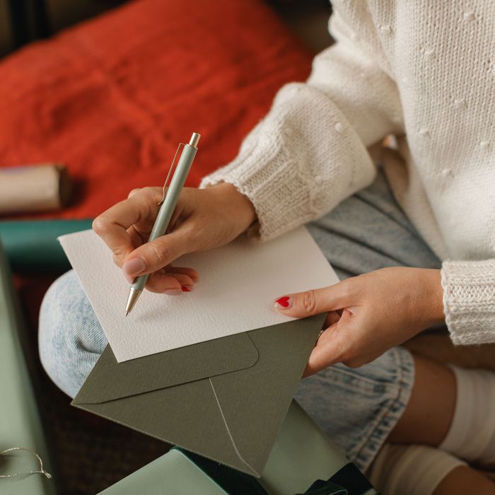 what is an appropriate amount for a wedding gift